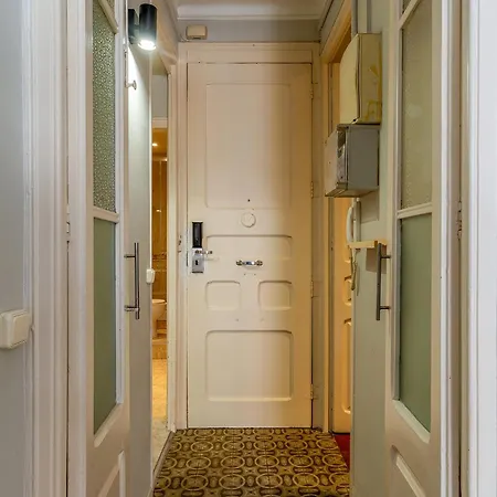 Ab Nou De La Rambla Apartment *